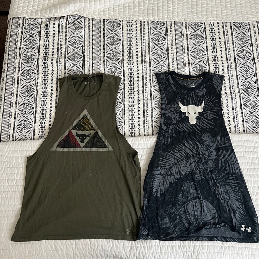 Project Rock tank tops L